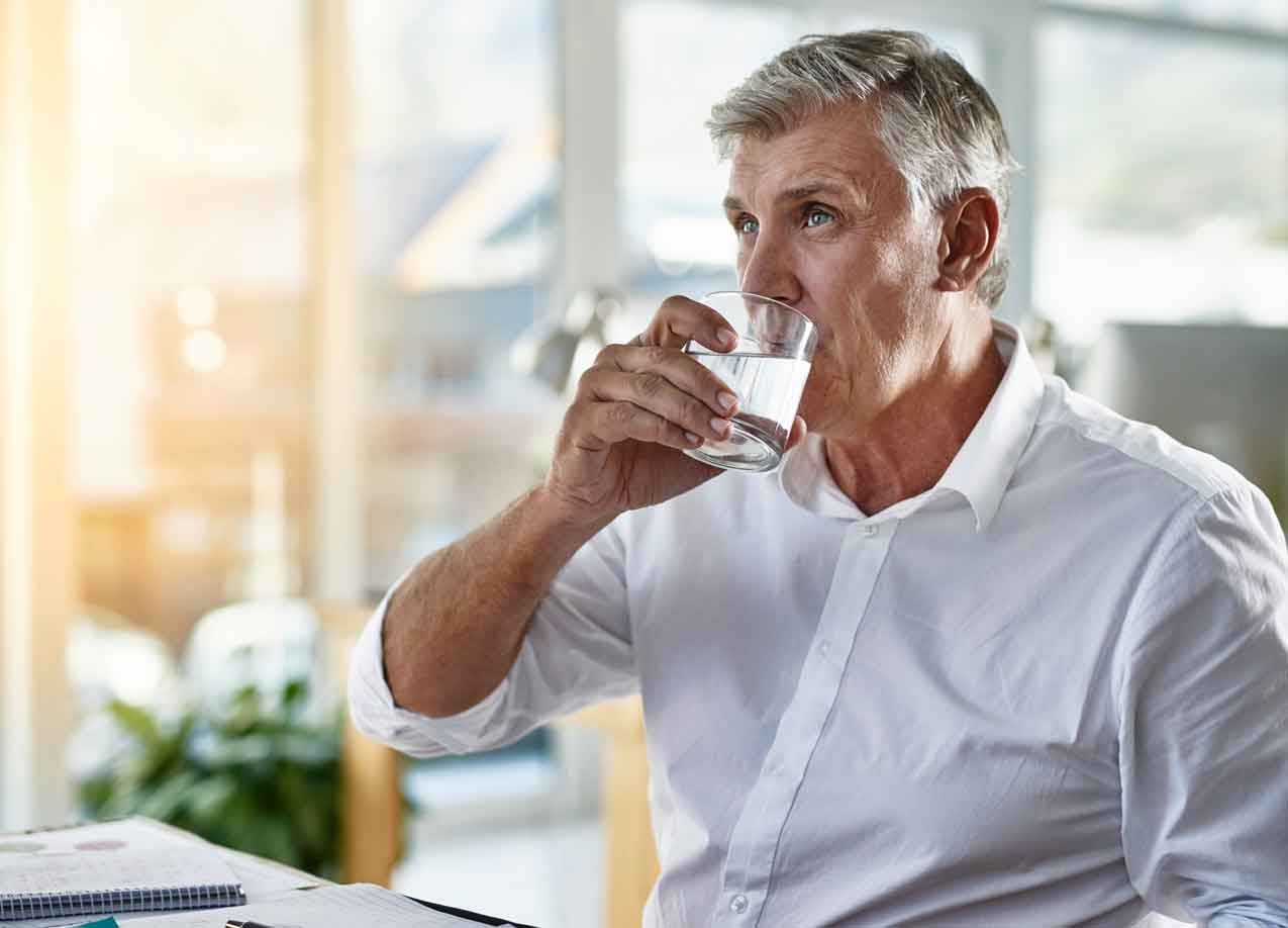 Leitungswasser schmeckt salzig – Ursachen und Hilfe