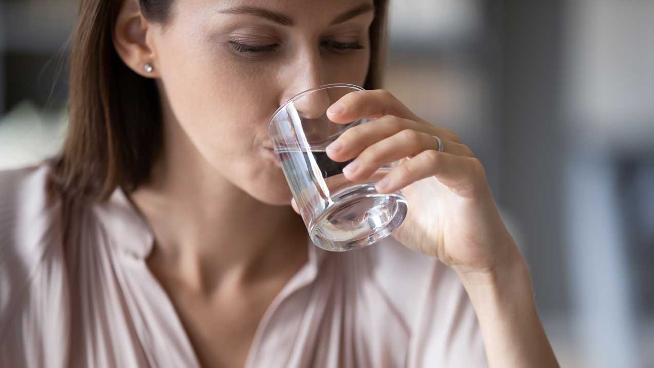 Leitungswasser schmeckt muffig – Ursachen und Hilfe